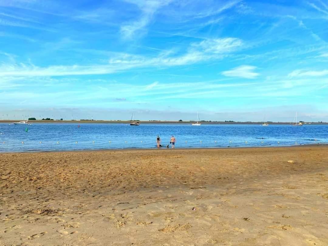 De Corner Van Zeeland Met Jacuzzi Sint-Annaland Eksteriør bilde