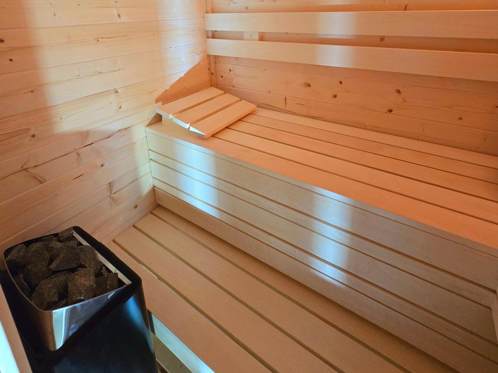 De Corner Van Zeeland Met Jacuzzi Sint-Annaland Eksteriør bilde